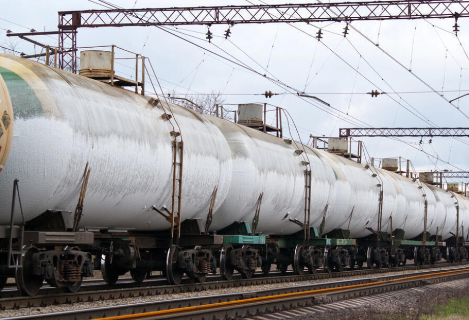 Казахстан вводит полугодовой запрет на вывоз нефтепродуктов