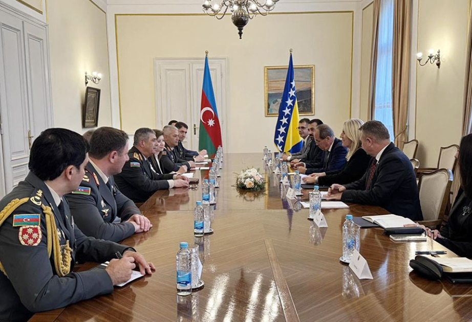 Azerbaijani Defense Minister visits Bosnia and Herzegovina