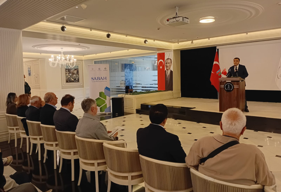 Türkiyəli və azərbaycanlı tələbələr Ankarada müasir şəhər mühitinə çoxtərəfli yanaşma məsələlərini müzakirə edirlər