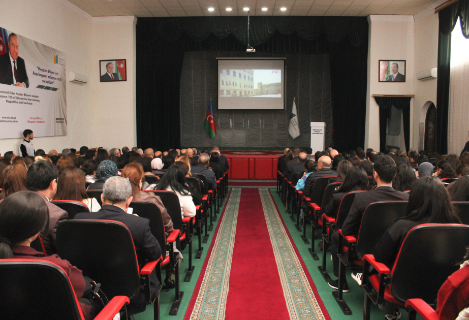 Mingəçevir Dövlət Universitetində Konstitusiya Gününə həsr olunan elmi-praktik konfrans keçirilib