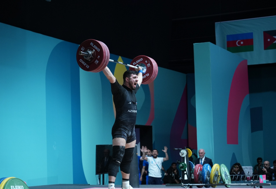 Azerbaijani weightlifter shines with two silvers at Islamic Solidarity Games
