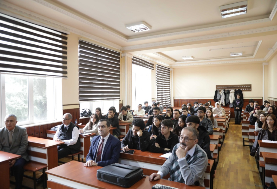 Kanadanın York Universitetinin professoru BDU tələbələrinə ustad dərsi keçib