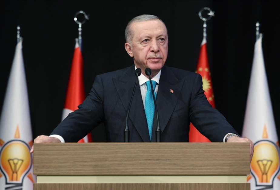 El Presidente Erdoğan anuncia el hallazgo de la “caja negra” del avión estrellado