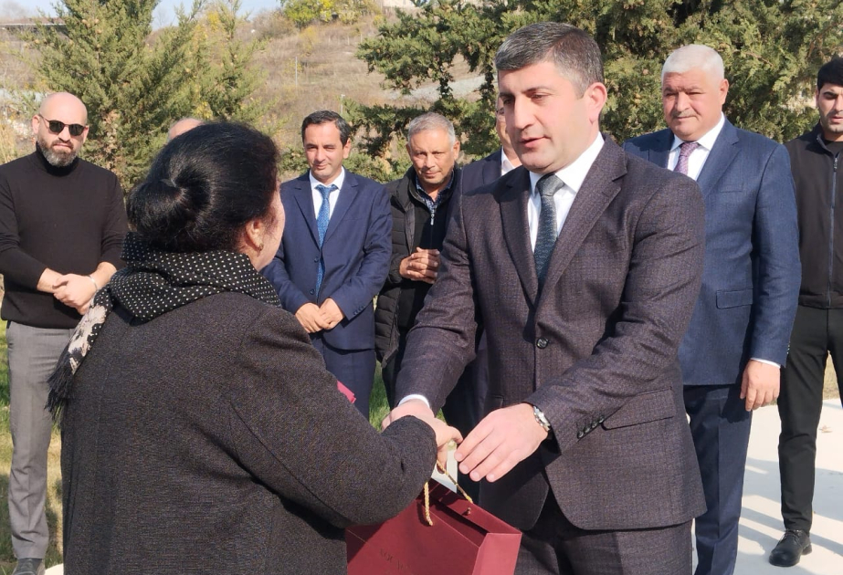 Семьям, переселенным в село Венгли Агдеринского района, вручены ключи от новых квартир – ОБНОВЛЕНО 2  ВИДЕО