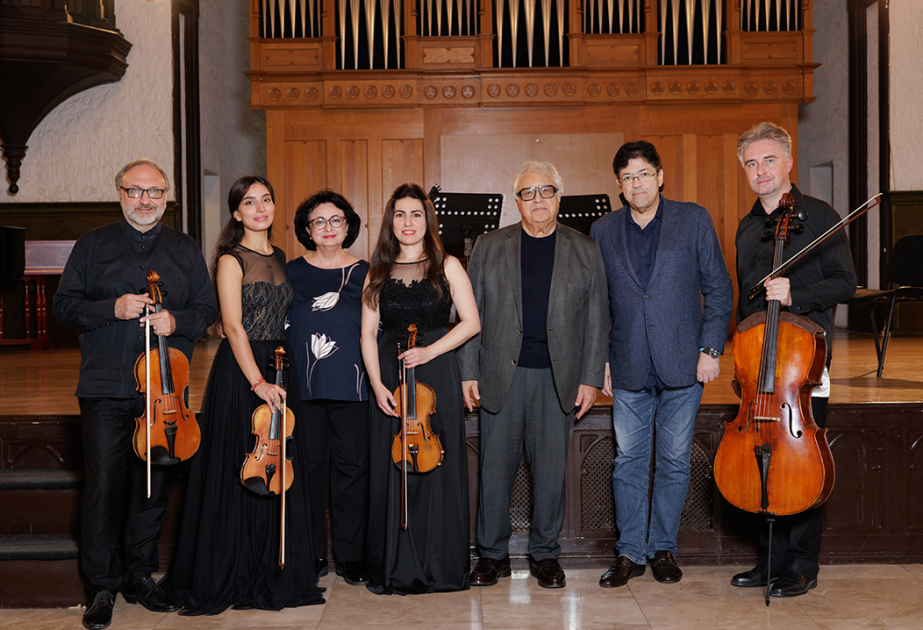 “Kamera musiqisi axşamı” adlı konsert keçirilib