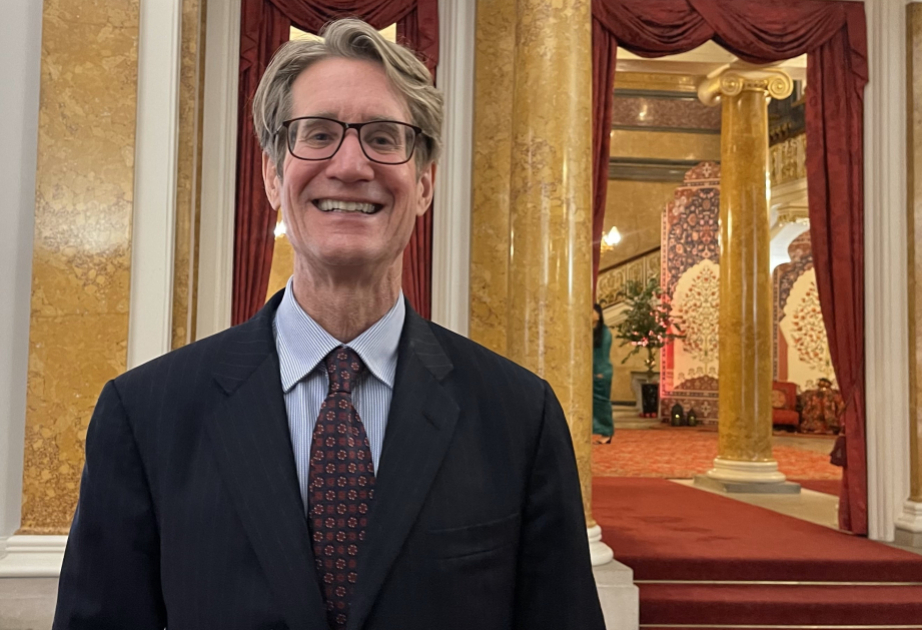 Мэтью Брайза: Сферы зеленой энергетики, транспорта и горной добычи в Азербайджане открывают новые возможности для американских инвесторов  КОММЕНТАРИЙ