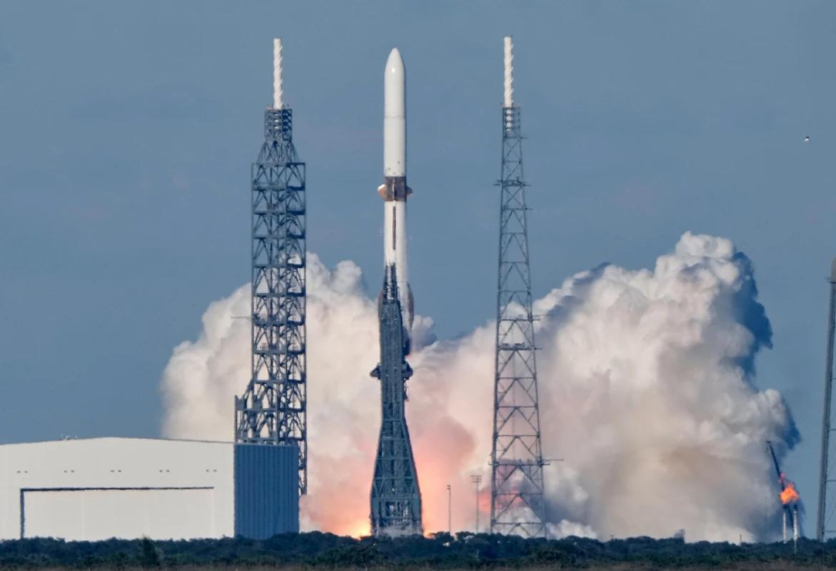 “Blue Origin” şirkəti NASA-nın iki kosmik aparatı ilə birlikdə nəhəng raketini Marsa göndərib