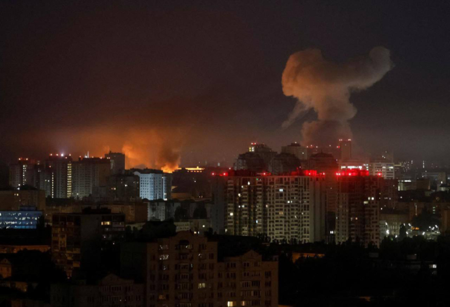 Kiyev raket və dronlarla vurulur, dağıntılar var