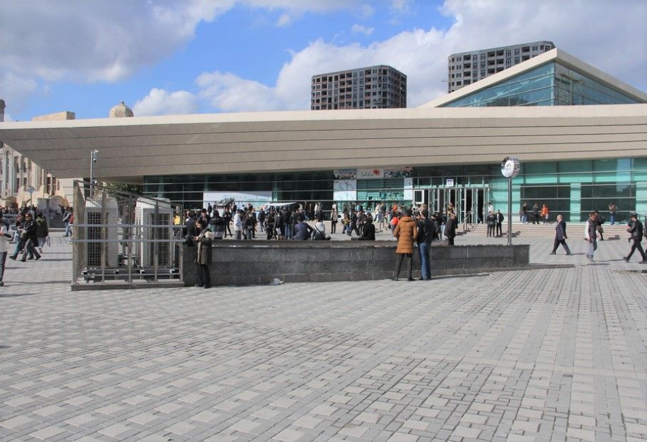 Metronun “Cəfər Cabbarlı” stansiyasına bitişik yeraltı keçiddə yerləşən ticarət mağazasında tüstülənmə baş verib