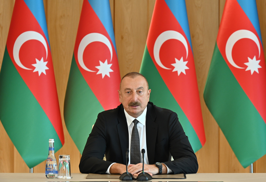 Azərbaycan Prezidenti: Nəqliyyat xətlərinin təhlükəsizliyi sahəsində əməkdaşlığımız qardaş dövlətlərin iqtisadi inkişafının zəmanətidir