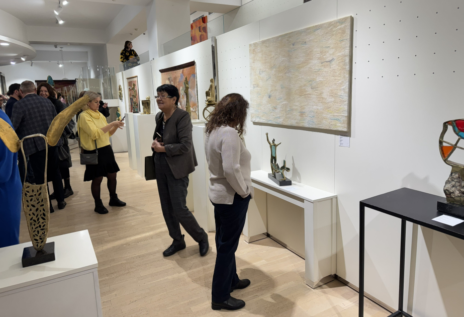 В Астане прошла выставка скульптора Вагифа Рахмана ВИДЕО