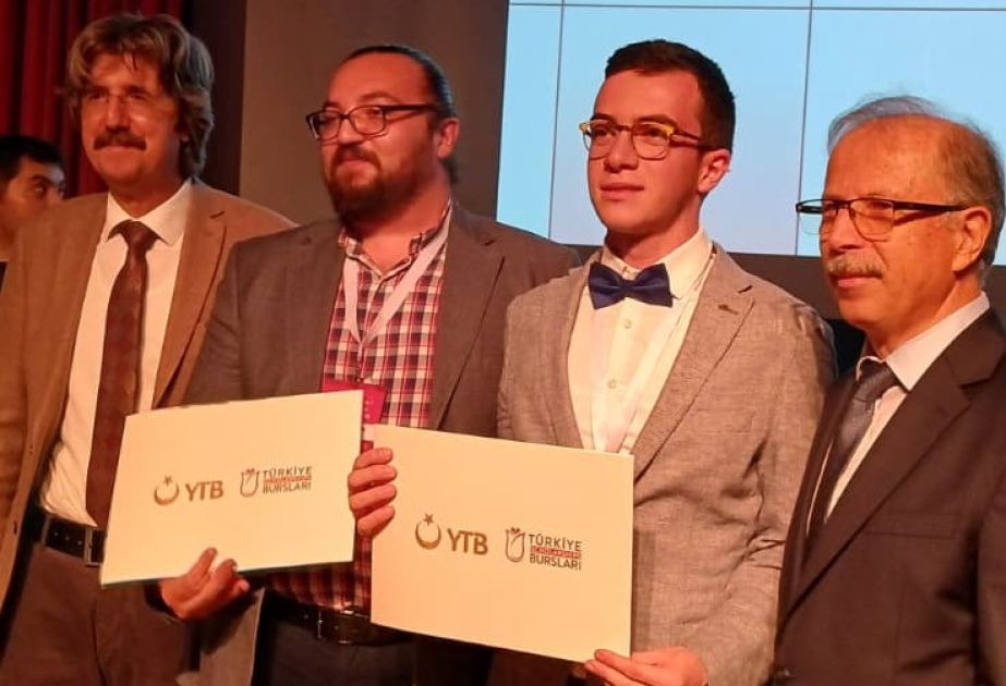 Работа азербайджанского студента по медицине объявлена лучшей на Международном конгрессе в Турции