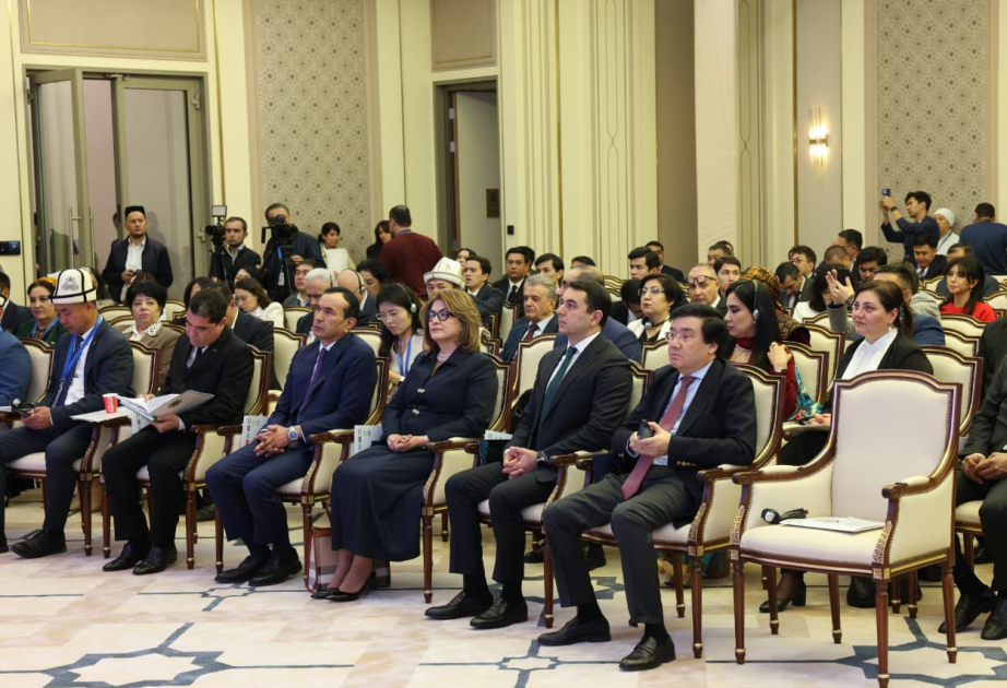 Azerbaiyán está representado en el Congreso Internacional en Uzbekistán