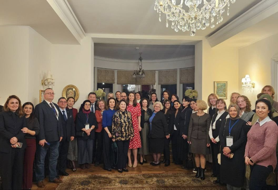 В Варшавском университете открыли уникальную галерею старинных карт Азербайджана