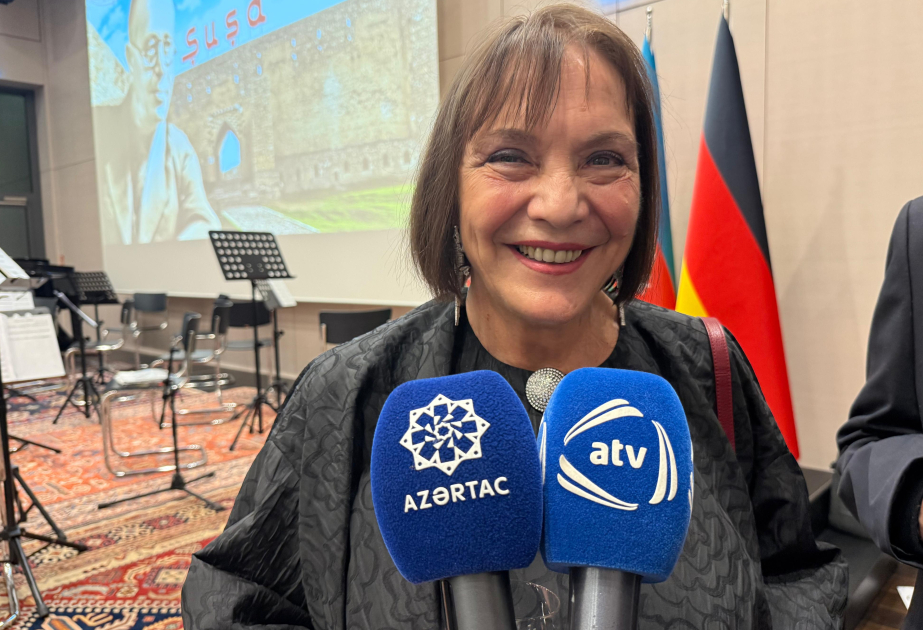 Doris Brodersen: Wir sind von Konzert im Aserbaidschanischen Kulturzentrum begeistert