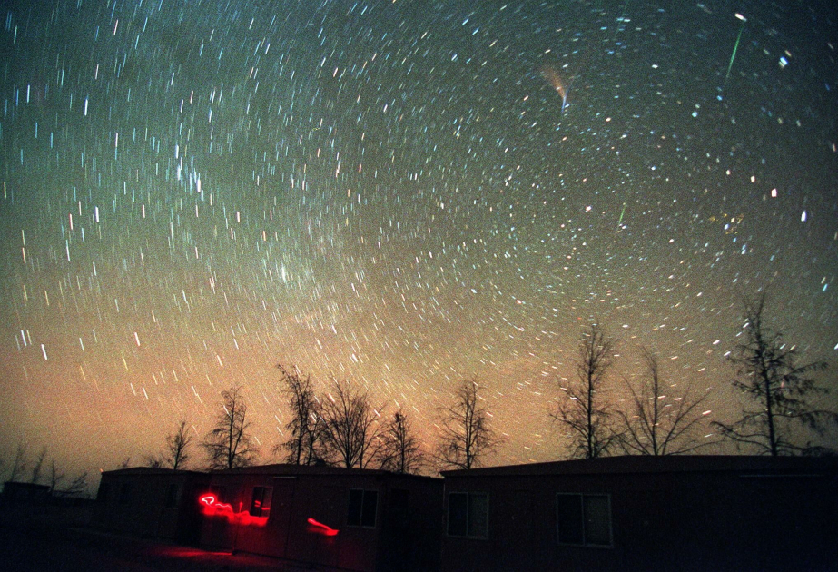 “Leonid” meteor yağışı pik həddə çatır