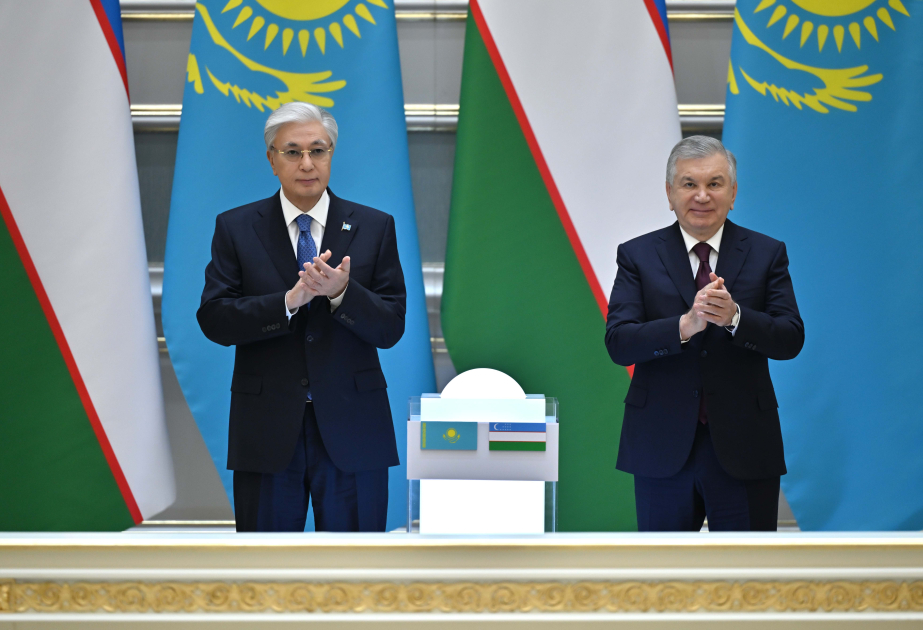 Президенты Казахстана и Узбекистана приняли участие в церемонии запуска совместных проектов