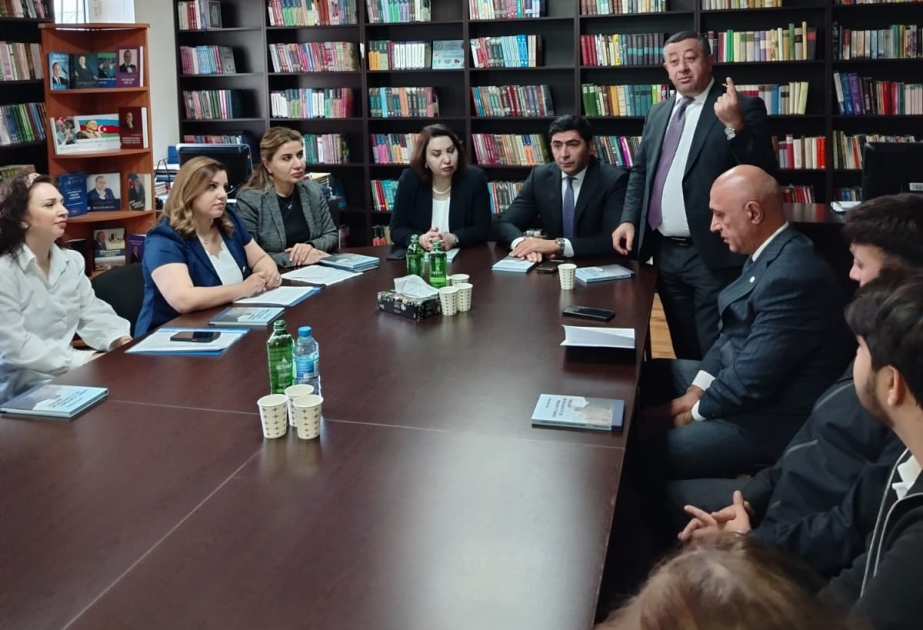 Se presentó la edición en español del libro del historiador Tofig Kocherli