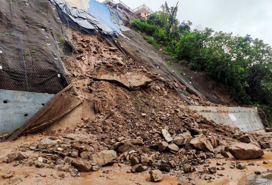Vietnam : glissement de terrain, 6 morts et 19 blessés