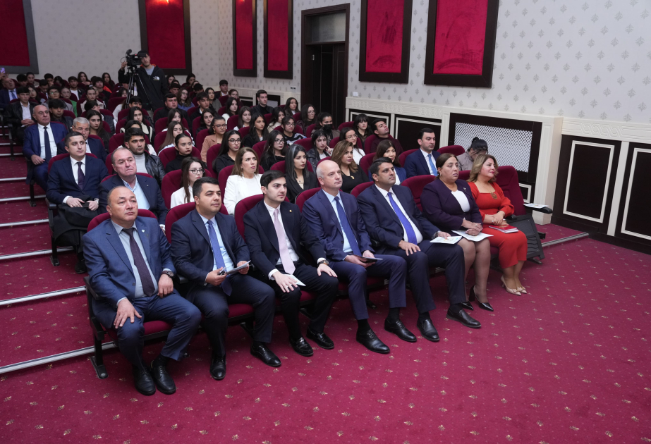 Naxçıvanda ilk qızlar məktəbinin yaradıcısı Nazlı Nəcəfovanın 135 illik yubileyinə həsr olunmuş konfrans keçirilib