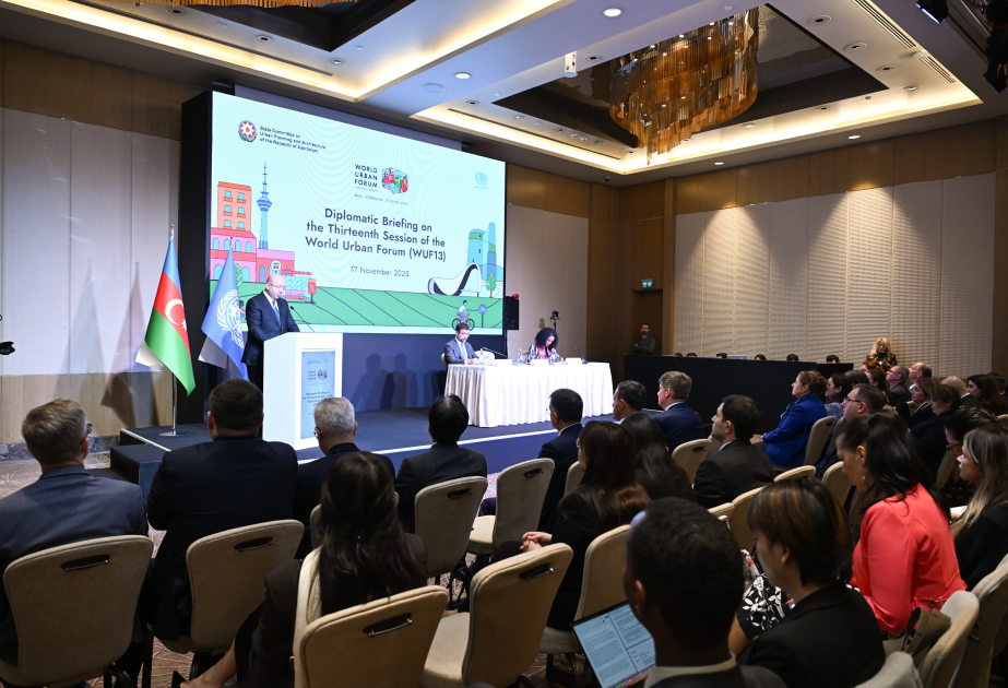 Informationssession zu WUF13 für Diplomaten in Baku abgehalten