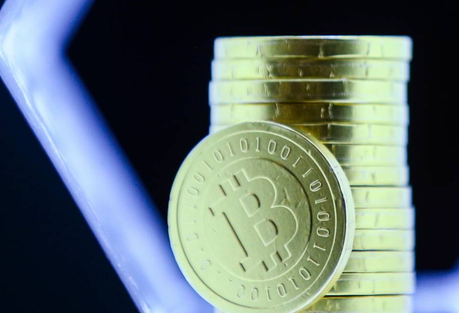 Bitkoinin qiyməti 90 min dollardan aşağı düşüb