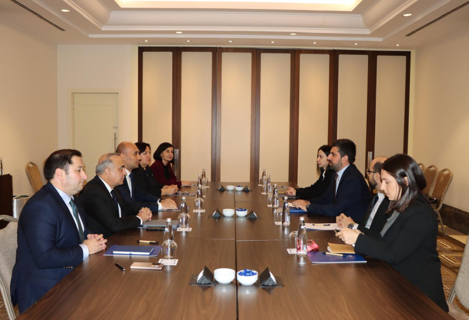 En Estambul se celebra la reunión entre parlamentarios de Azerbaiyán y Armenia