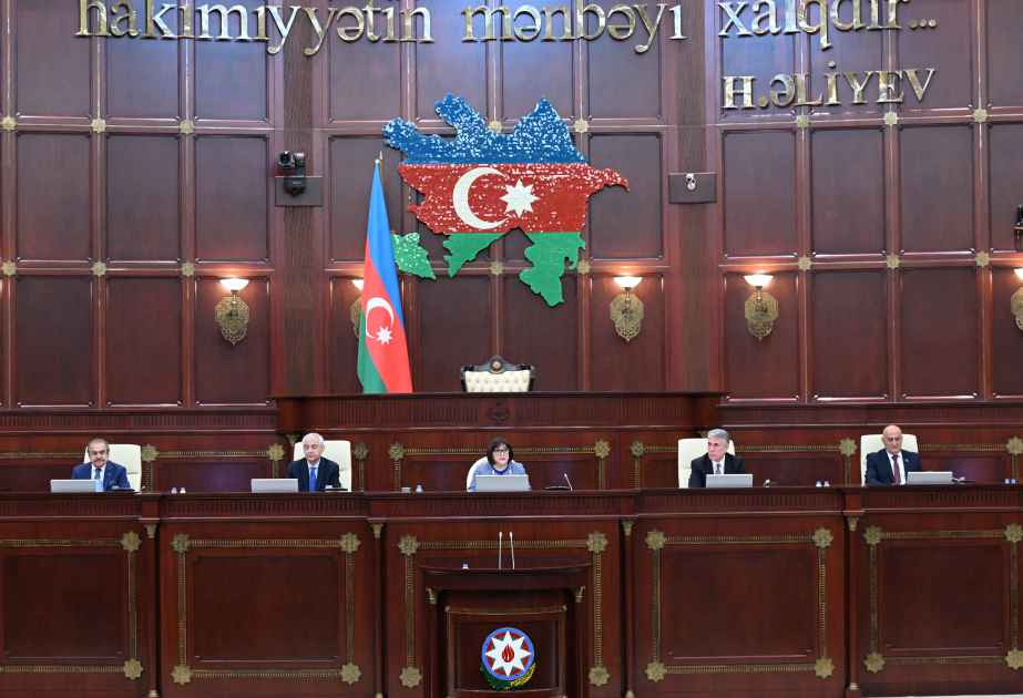 Milli Məclisin plenar iclasında 2026-cı ilin dövlət büdcəsi layihəsinin müzakirəsinə başlanılıb VİDEO