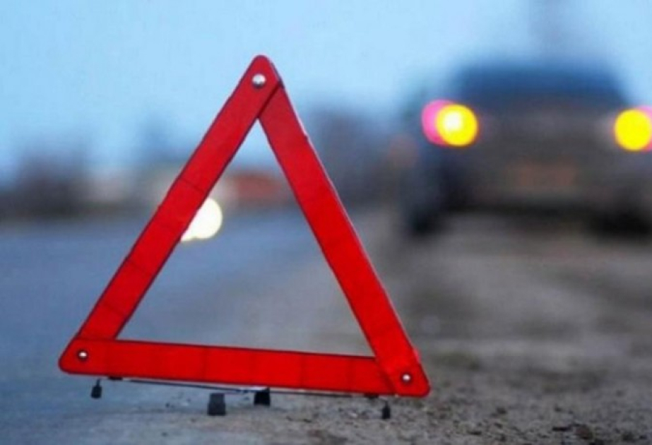 Göyçayda yük və minik maşınları toqquşub, 4 nəfər xəsarət alıb