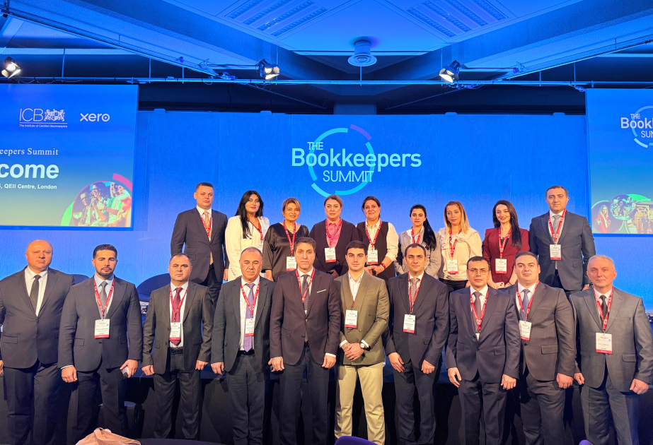 Azərbaycanlı maliyyə mütəxəssisləri Londondakı beynəlxalq tədbirdə yüksək mükafatlarla təltif edilib