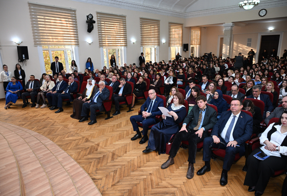 ADU-da “Süni intellekt və humanitar elmlər: müasir vəziyyət və perspektivlər” mövzusunda beynəlxalq elmi konfrans keçirilib YENİLƏNİB