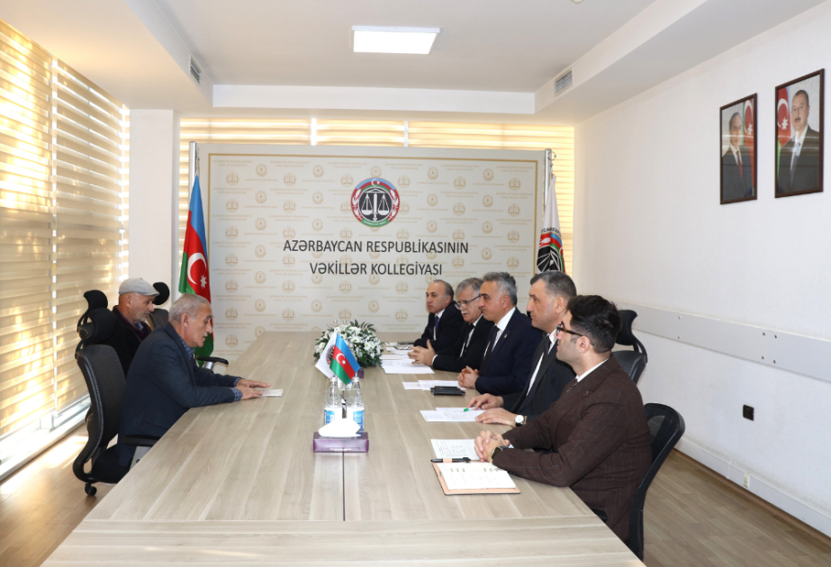 Vəkillər Kollegiyasında vətəndaşların keyfiyyətli hüquqi yardımla bağlı müraciətləri dinlənilib