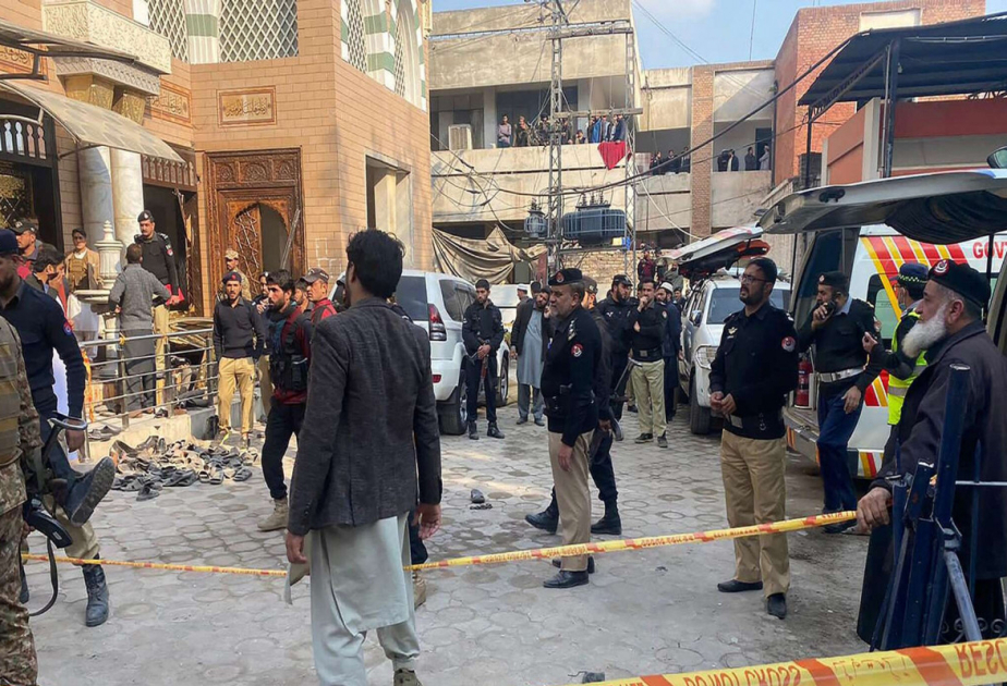 3 troops, 3 militants killed in attack on security forces headquarters in Pakistan