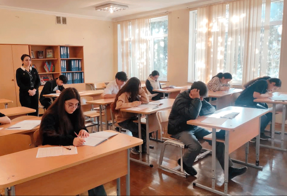 Onuncu siniflərdə blok fənləri üzrə monitorinq keçirilib