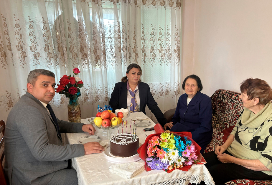 Şirvanda 100 yaşlı ahıl ziyarət edilib
