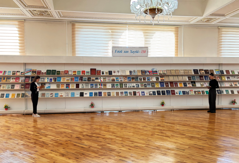 Национальная библиотека представила пользователям книжную выставку «Фатали хан Хойский – 150»