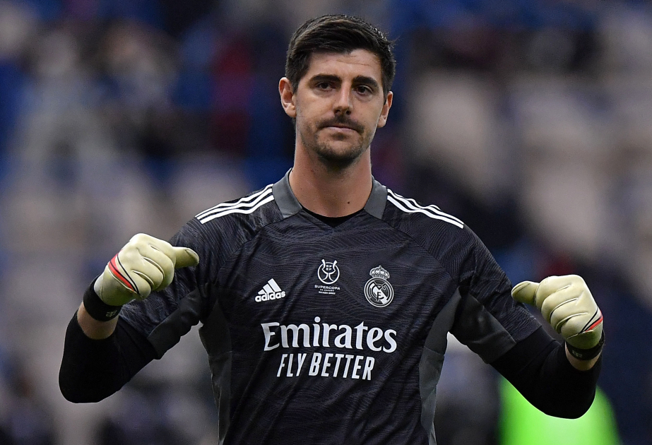 COURTOIS 1980年製 Real Madrid's goalkeeper Thibaut Courtois pulls out of squad to