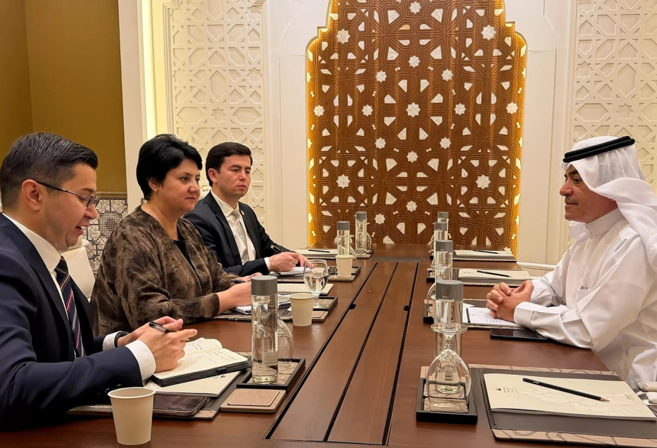 L’ICESCO examine à Doha l’avancement du plan d’action conjoint avec l’Ouzbékistan lors du Sommet mondial pour l’innovation dans l’éducation