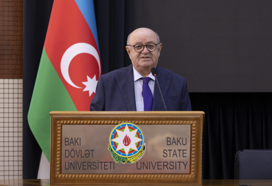 Advisor to “AzerGold” CJSC delivers presentation at Baku State University