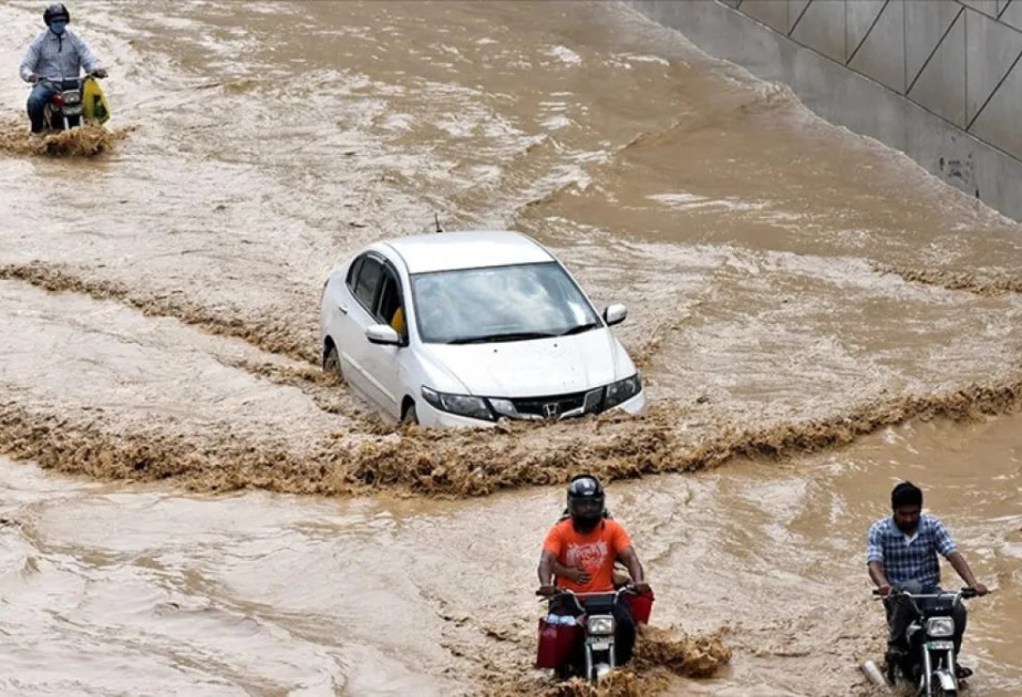 Death toll from central Vietnam flooding rises to 98