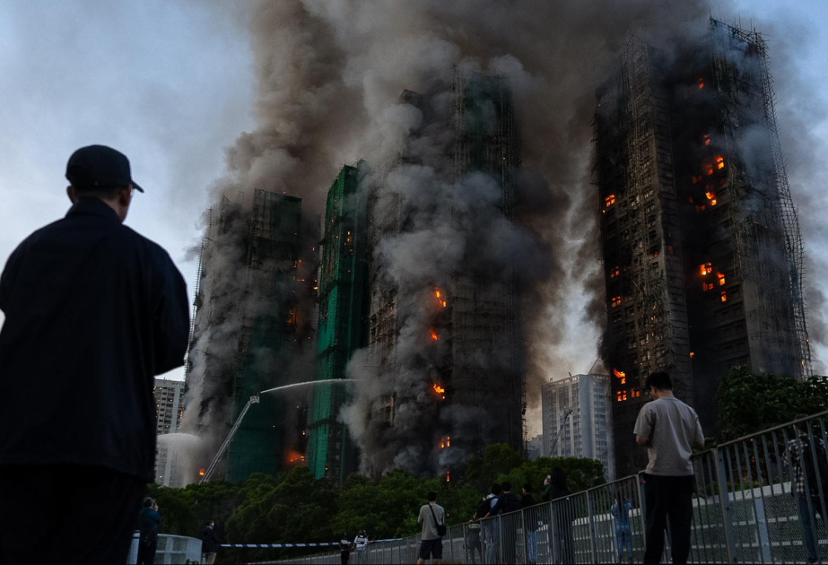 Hongkong: Mindestens 13 Tote bei Brand in Hochhauskomplex