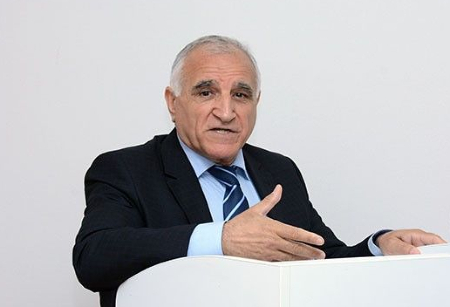 Nizami Tağısoy: Ana dilimizin keşiyində layiqincə dayanmalıyıq