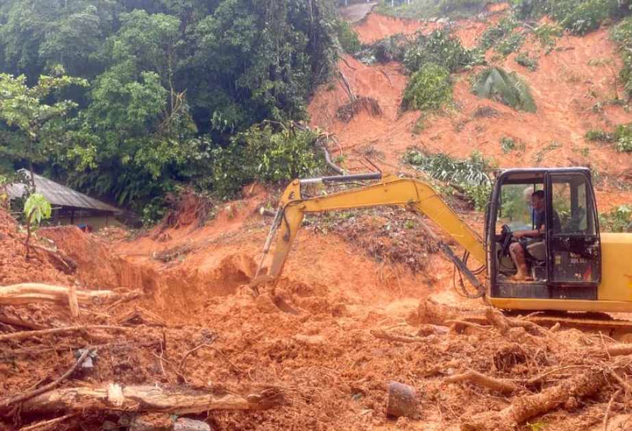 Indonésie : des crues soudaines et des glissements de terrain font 29 morts