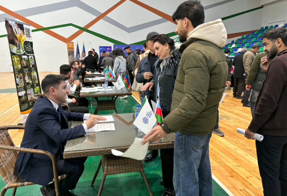 Direktor, həkim, mühasib vakansiyaları və 800 manata kimi əməkhaqqı – Qubada əmək yarmarkası