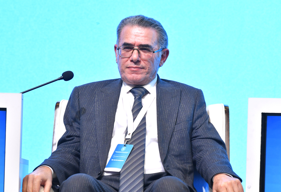 Natig Mammadli: “El aumento de las noticias falsas basadas en inteligencia artificial es uno de los factores que amenaza la actividad de los medios de comunicación”