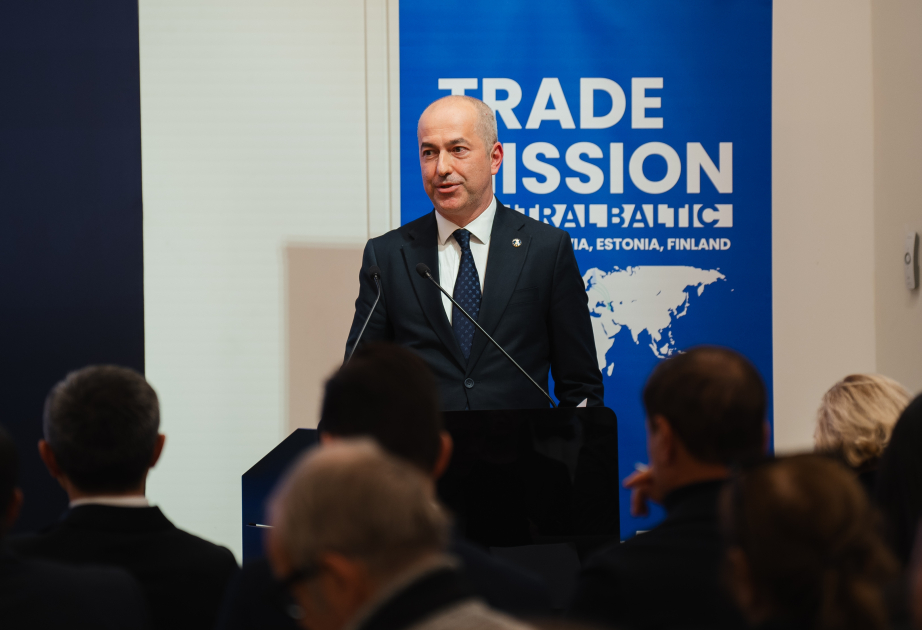 ®  “Caspian Energy Club” Tallində Azərbaycanda yeni biznes imkanlarını müzakirə edən beynəlxalq biznes-forumda iştirak edib