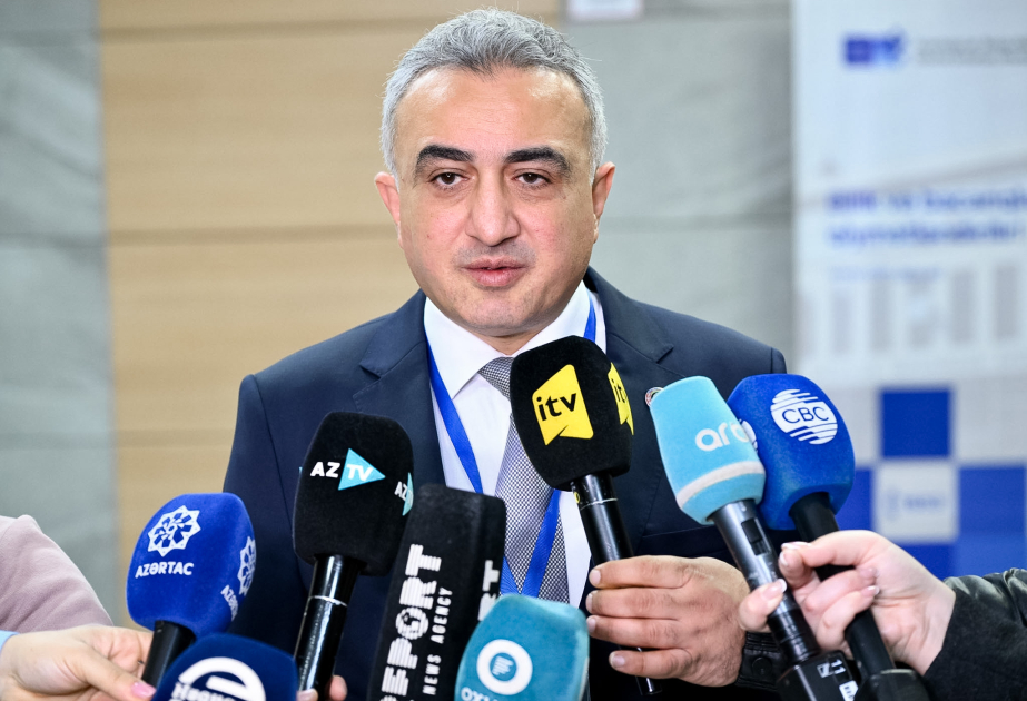 VK-nın sədri: Vəkillik peşəsinə ölkədə çox böyük maraq var
