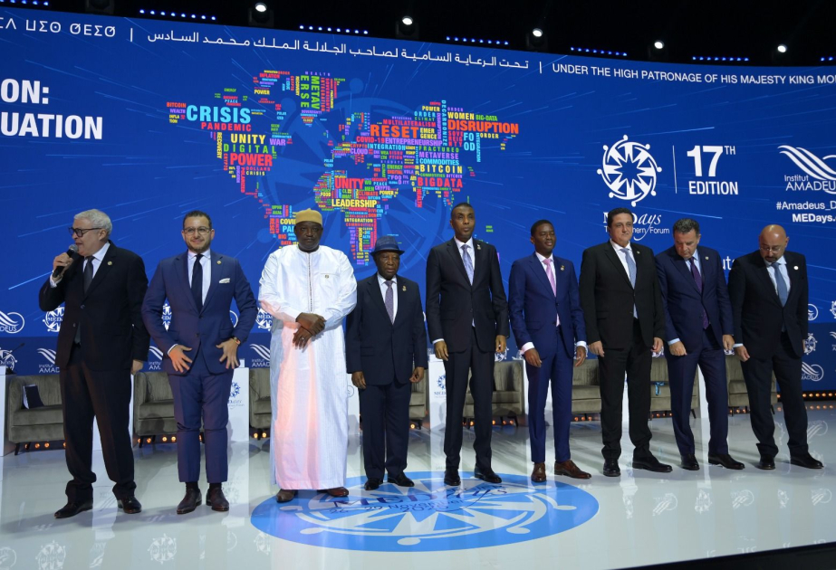 تكريم غامبيا وليبيريا والصومال بالجائزة الكبرى للمنتدى الدولي " ميدايز 2025 "