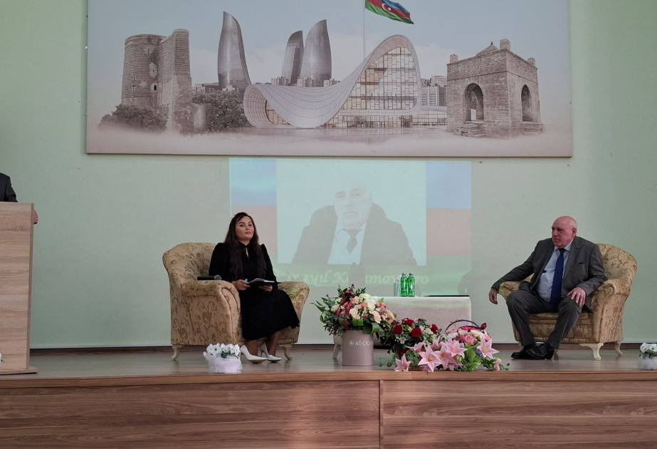 Professor İsmayıl Kazımovun 70 illik yubileyi məzunu olduğu Soltanlı məktəbində qeyd edilib