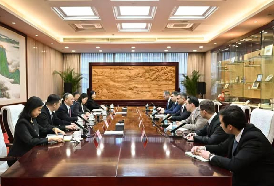 L’Azerbaïdjan et la Chine examinent la coopération en matière financière